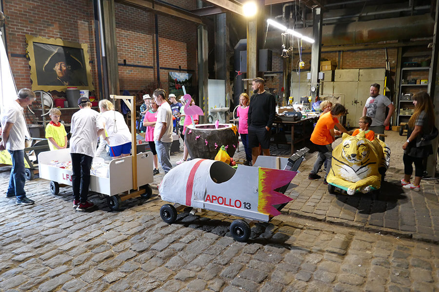 Seifenkistenrennen - ein Schulprojekt 2024 im Industriemuseum Brandenburg Seifenkistenrennen - ein Schulprojekt 2024 im Industriemuseum Brandenburg